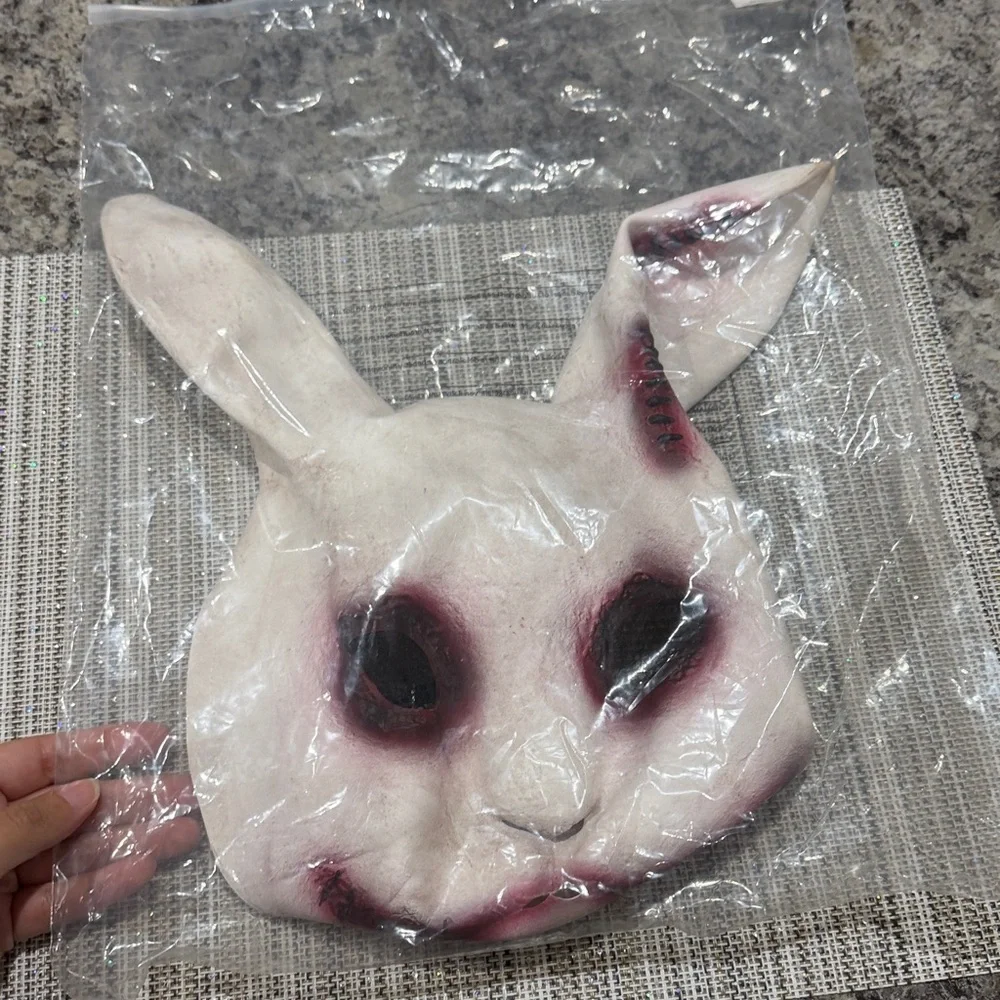 Scary Wicked Rabbit Adult Unisex Mask Halloween Costume Horror Cosplay NWT